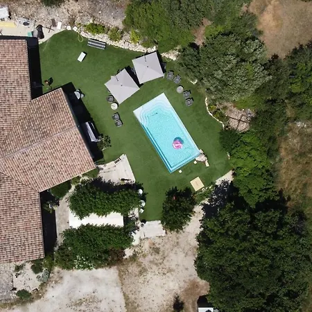 D'adelice Avec Piscine Taulignan